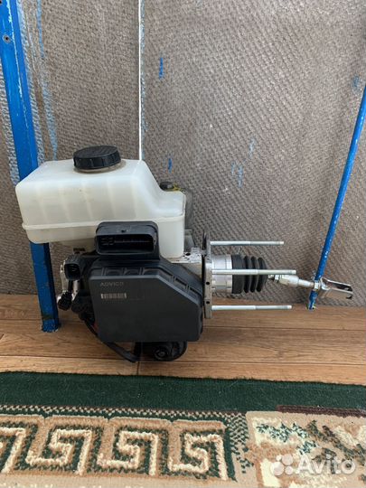 Блок управления ABS для infiniti QX56