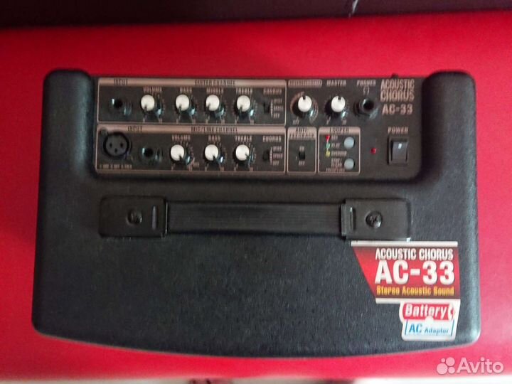 Roland AC-33 гитарный комбоусилитель