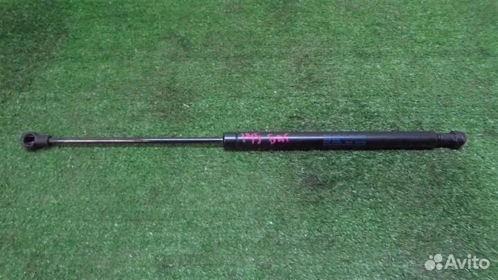 Амортизатор крышки багажника VW Passat CC 2008-20