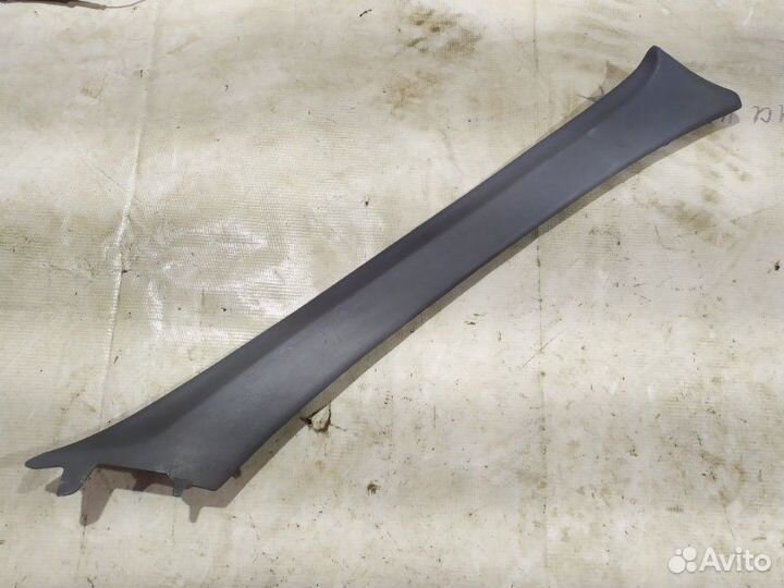 Обшивка стойки передняя правая Toyota Carina E