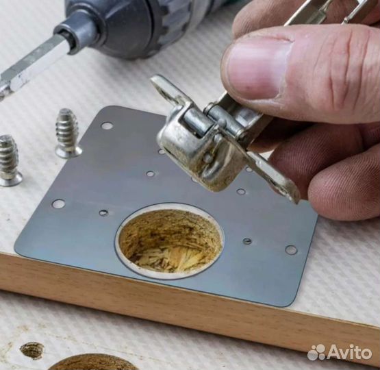 Пластина для ремонта петель шкафа