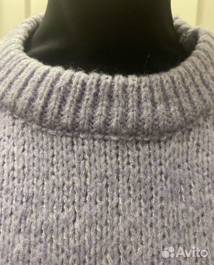 Свитер женский