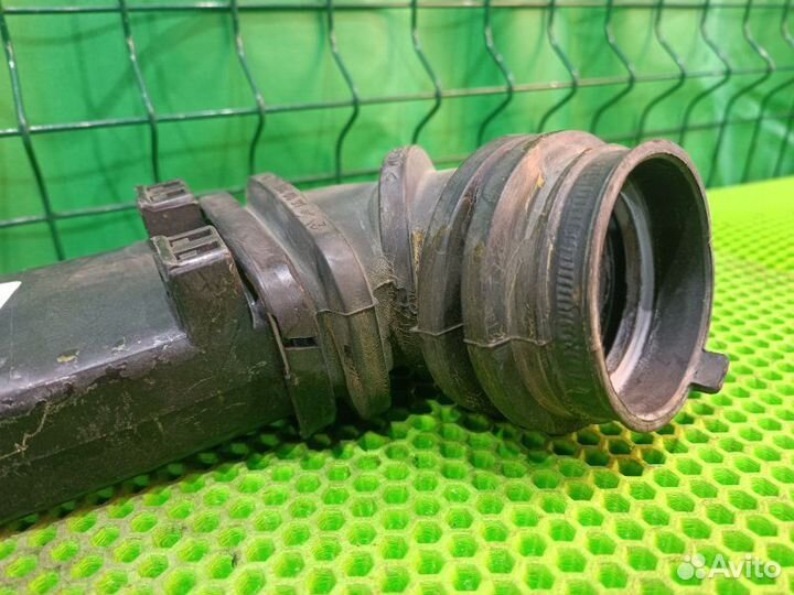 Патрубок воздушного фильтра Mercedes-Benz C W202