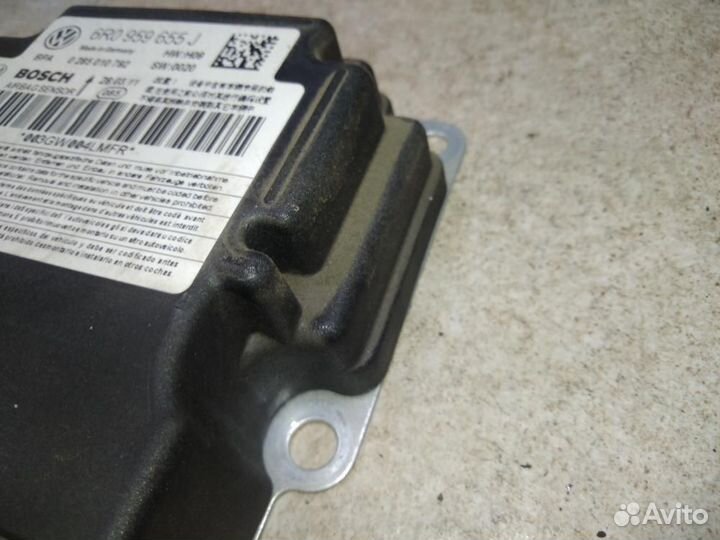 Блок управления airbag Volkswagen Polo Sedan 6C1