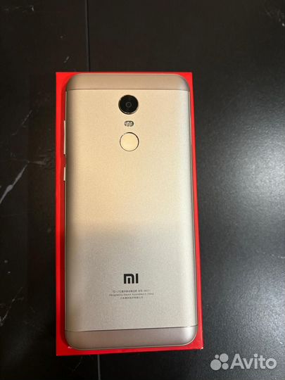 Xiaomi Redmi 5 Plus, 3/32 ГБ