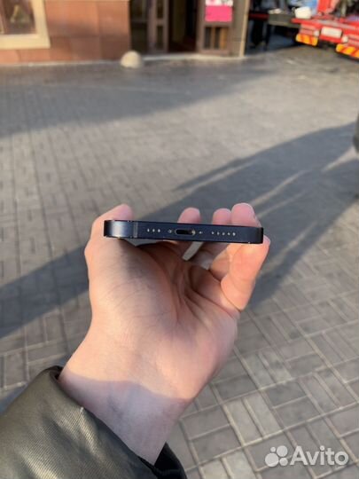 iPhone 12, 64 ГБ