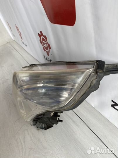 Nissan Teana Левая фара