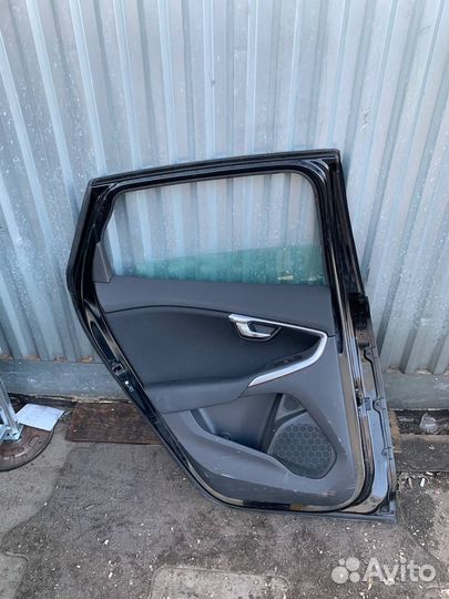 Дверь задняя левая Вольво V40 2 поколение хэтчбек