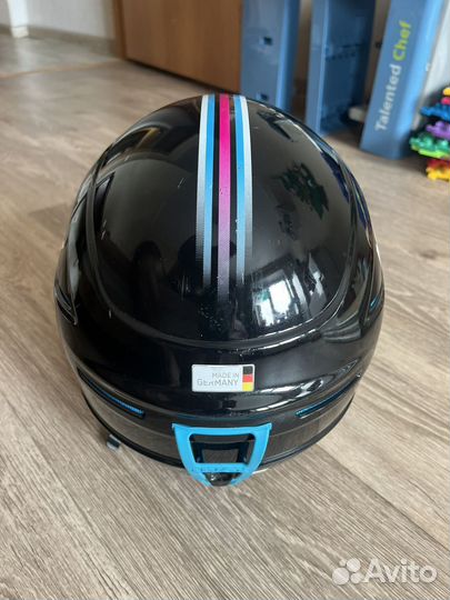 Шлем горнолыжный