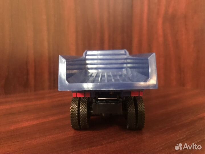 Модель грузовика 1-43 краз-6510