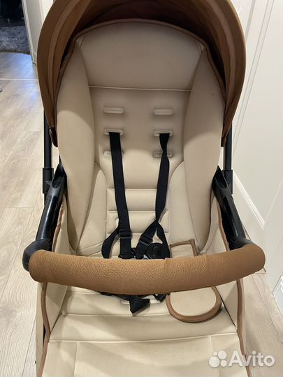 Прогулочная коляска с перекидной ручкой бу