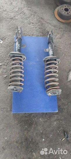 Стойки задние Toyota Vista SV30