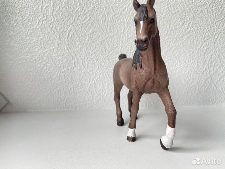 Фигурки лошадей шляйх