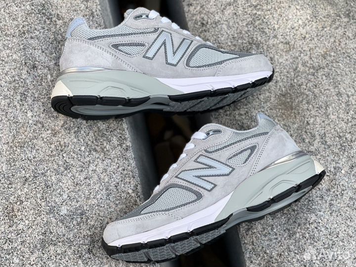 New Balance 990 v4 Grey