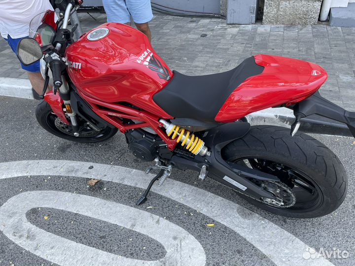 Ducati monster 797