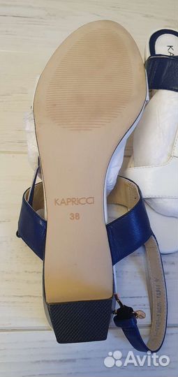 Босоножки Kapricci