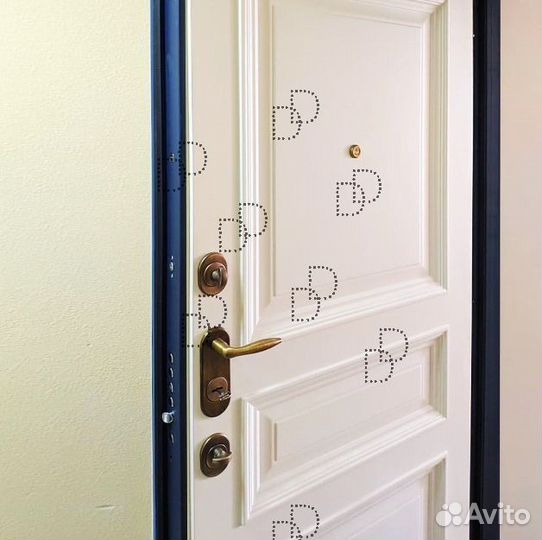 Элитная входная дверь с багетами в квартиру DD-181
