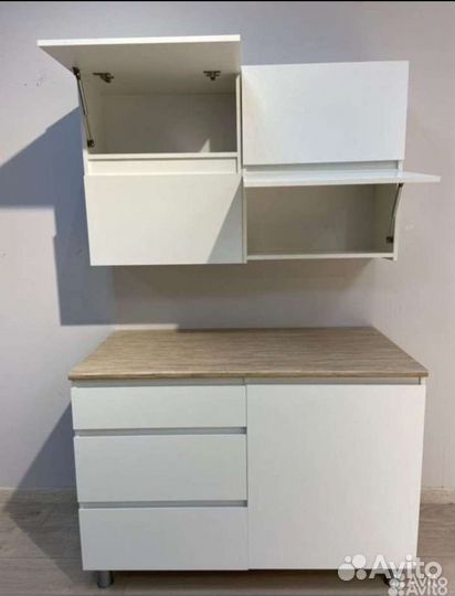 Кухонный гарнитур 1.2м