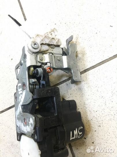 Замок дверной задний правый Brilliance H530