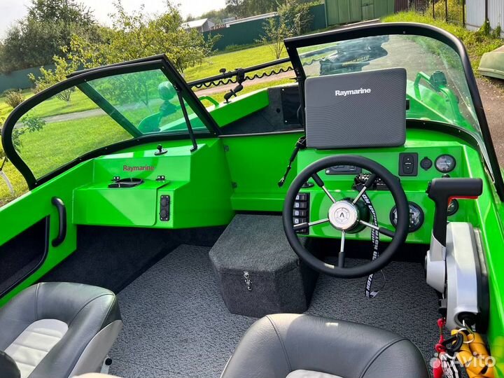 Лодка моторная Волжанка LegendFish