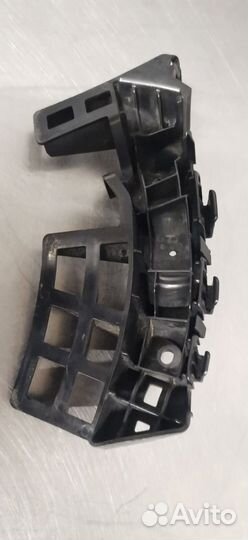 Кронштейн бампера передний правый Ssangyong Actyon