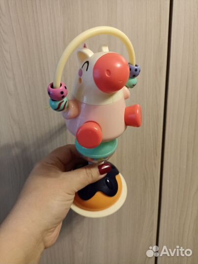 Игрушка на присоске