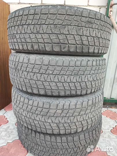 Bridgestone Blizzak DM-V1 225/65 R17 102R