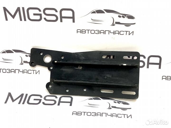 Кронштейн редуктора на 2123 с ребром жесткости