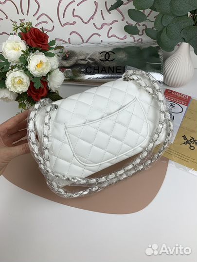 Сумка chanel белая