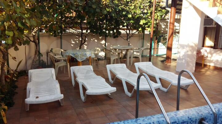 Дом 427 м² на участке 6 сот.