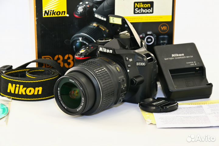 Nikon D3300 24.2MP зеркалка Kit AF-S VR 18-55