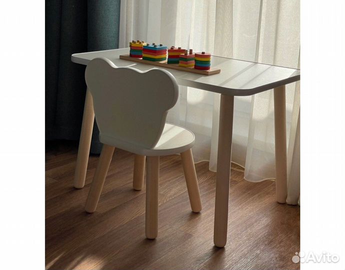 Детский стол и стул