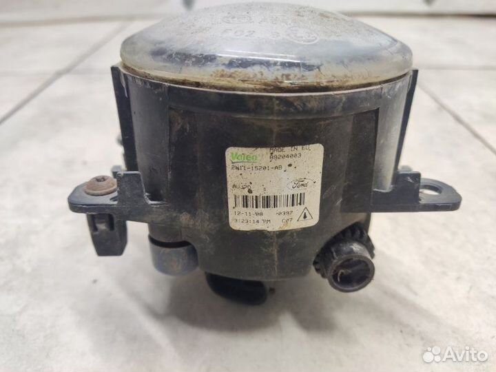 Фара противотуманная передняя правая Ford Focus 2