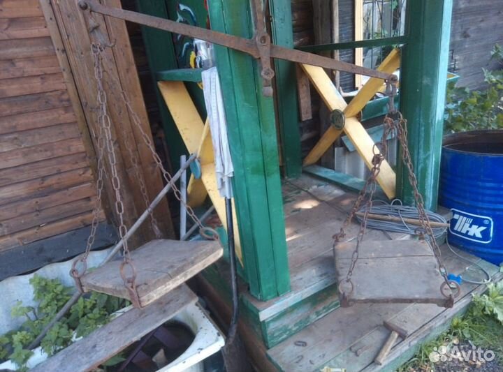 Весы старинные