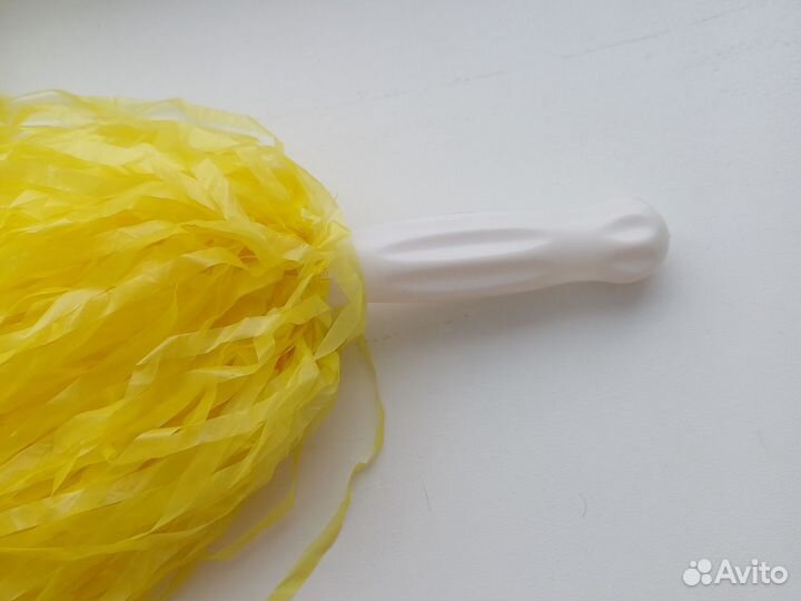 Помпоны для чирлидинга, желтые