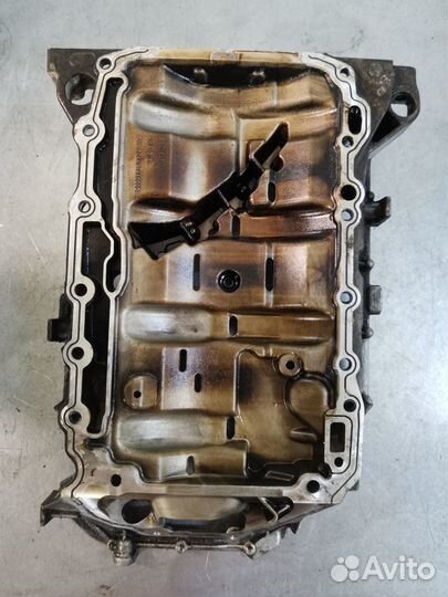 Масляный верхний поддон VAG 1,8tfsi 06H103603AK