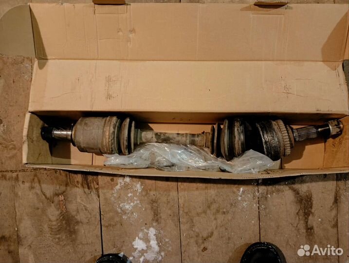 Привод левый нисан Х-трейл