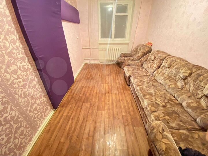 Комната 12 м² в 4-к., 2/2 эт.