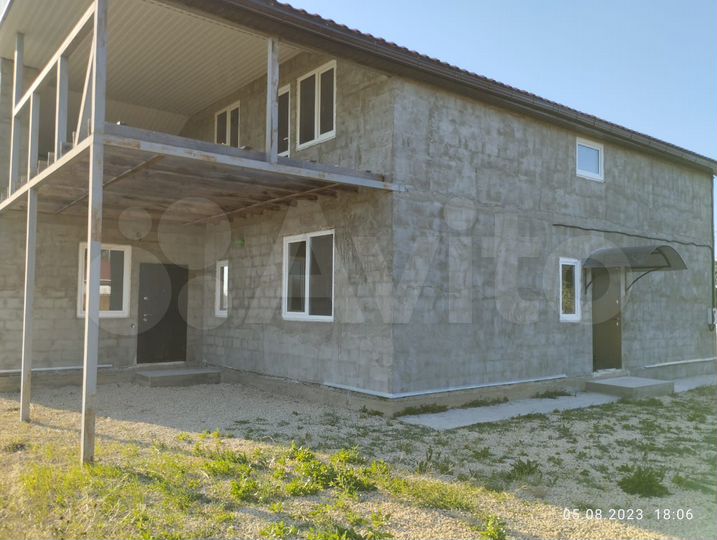 Дом 200 м² на участке 6 сот.