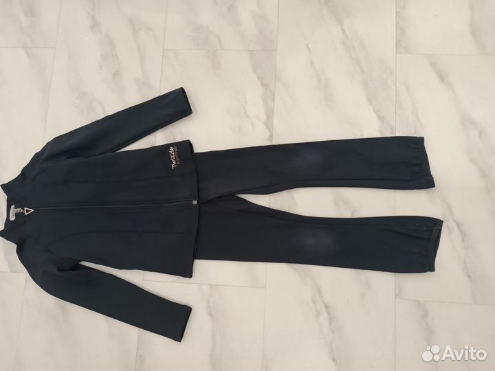 Продам костюм для фигурного катания