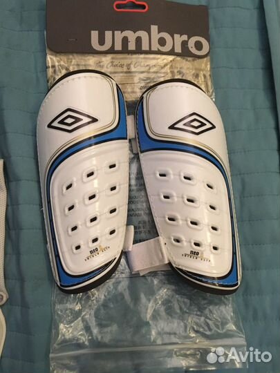 Футбольные щитки