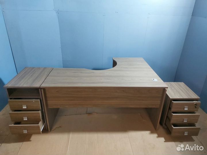 Офисная мебель комплекты стол тумба шкаф