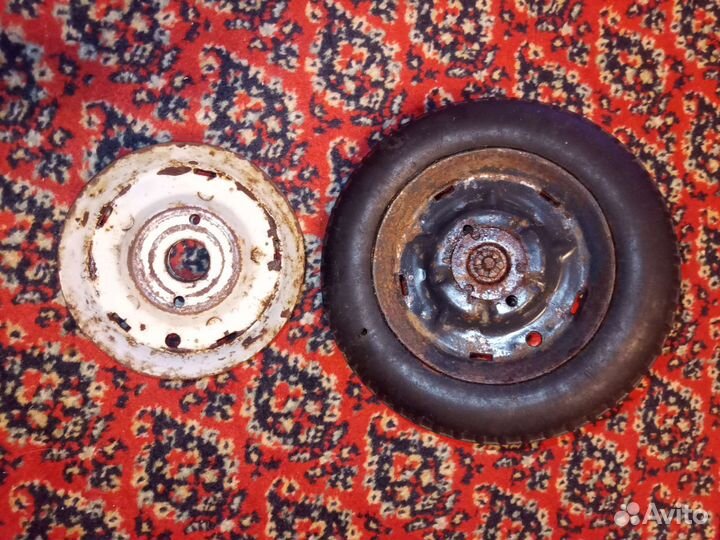 Педальный москвич колеса