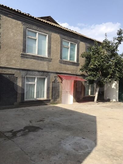 Дом 180 м² на участке 6 сот.