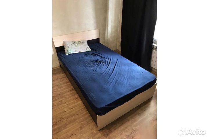 Кровать с матрасом новая