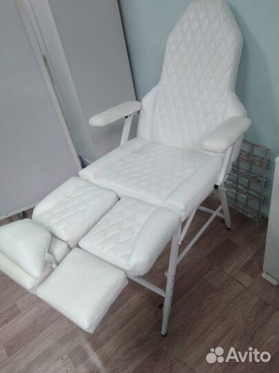 Продам педикюрное кресло б/у. Торг