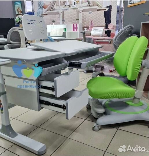 Растущий стол парта