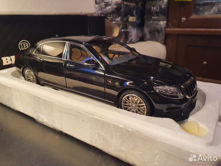 1:18 Almost Real Brabus 900 Mercedes-Maybach Black