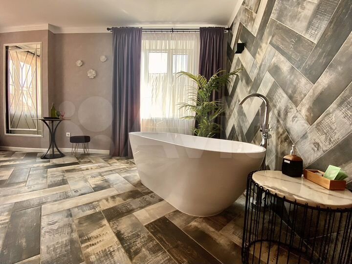 Квартира-студия, 40 м², 2/2 эт.
