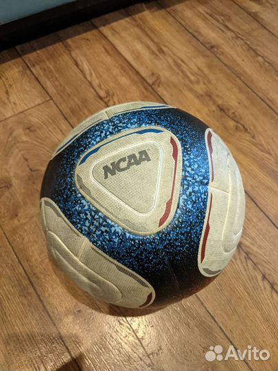 Футбольный мяч Wilson vanquish